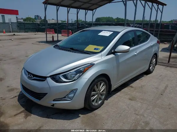 5NPDH4AE1GH678622 2016 HYUNDAI ELANTRA - Image 2