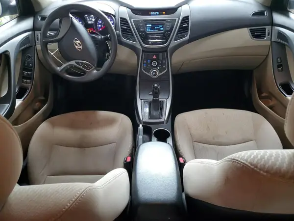 5NPDH4AE1GH678765 2016 HYUNDAI ELANTRA - Image 8