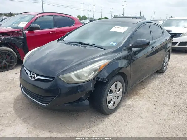 5NPDH4AE1GH681391 2016 HYUNDAI ELANTRA - Image 2