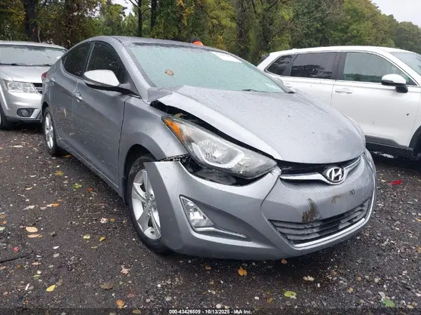 5NPDH4AE1GH683920 2016 HYUNDAI ELANTRA - Image 1