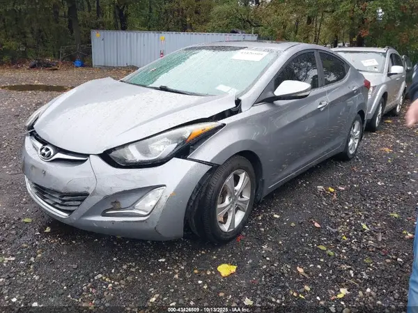 5NPDH4AE1GH683920 2016 HYUNDAI ELANTRA - Image 2