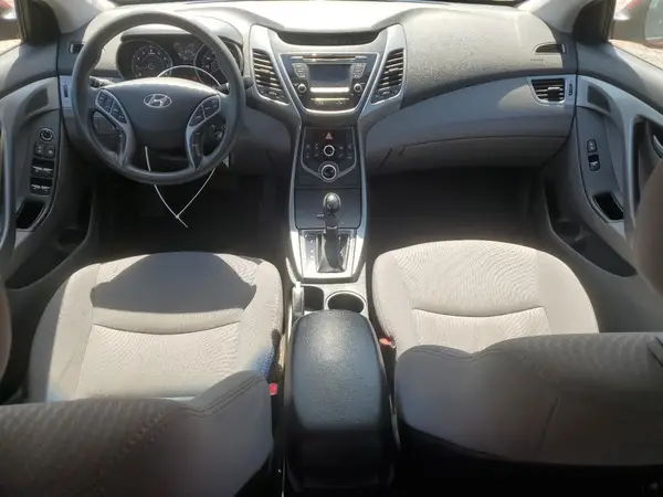 5NPDH4AE1GH684100 2016 HYUNDAI ELANTRA - Image 8