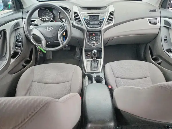 5NPDH4AE1GH687403 2016 HYUNDAI ELANTRA - Image 8
