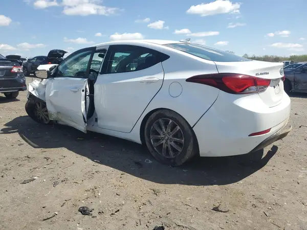 5NPDH4AE1GH689054 2016 HYUNDAI ELANTRA - Image 2