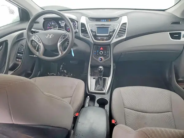 5NPDH4AE1GH690043 2016 HYUNDAI ELANTRA - Image 8