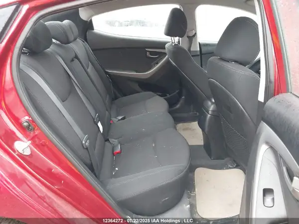 5NPDH4AE1GH690477 2016 HYUNDAI ELANTRA - Image 8