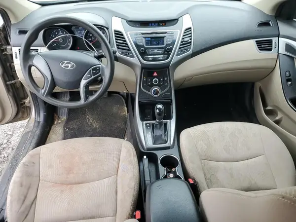 5NPDH4AE1GH692262 2016 HYUNDAI ELANTRA - Image 8