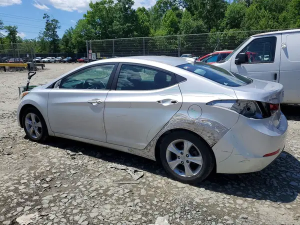 5NPDH4AE1GH692584 2016 HYUNDAI ELANTRA - Image 2