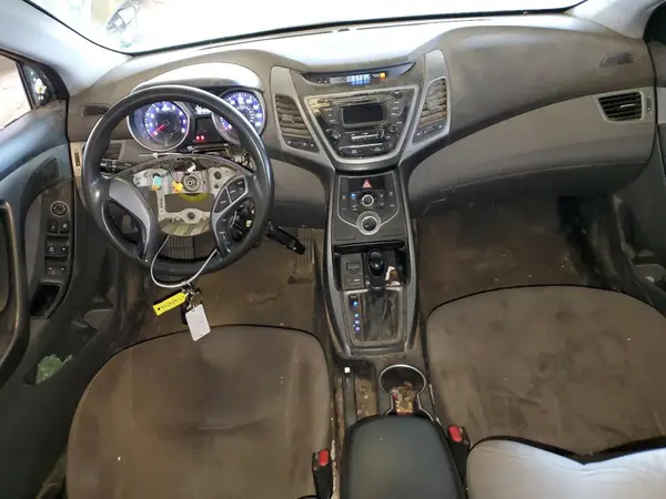 5NPDH4AE1GH692617 2016 HYUNDAI ELANTRA - Image 8