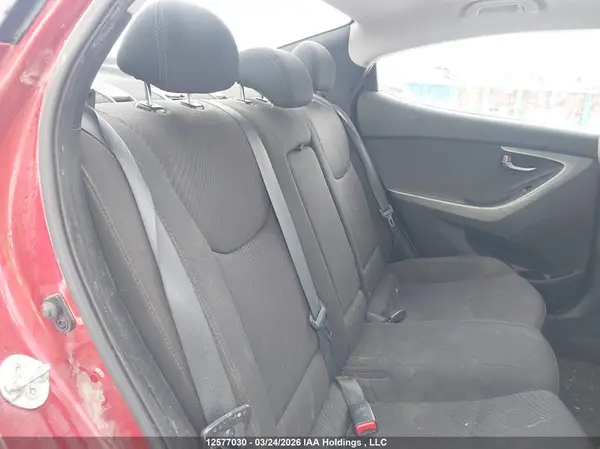 5NPDH4AE1GH693704 2016 HYUNDAI ELANTRA - Image 8