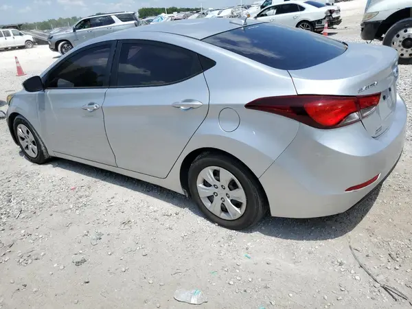 5NPDH4AE1GH695078 2016 HYUNDAI ELANTRA - Image 2