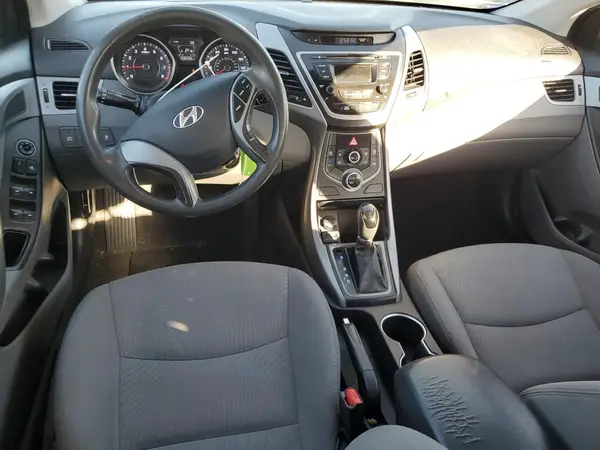 5NPDH4AE1GH697042 2016 HYUNDAI ELANTRA - Image 8