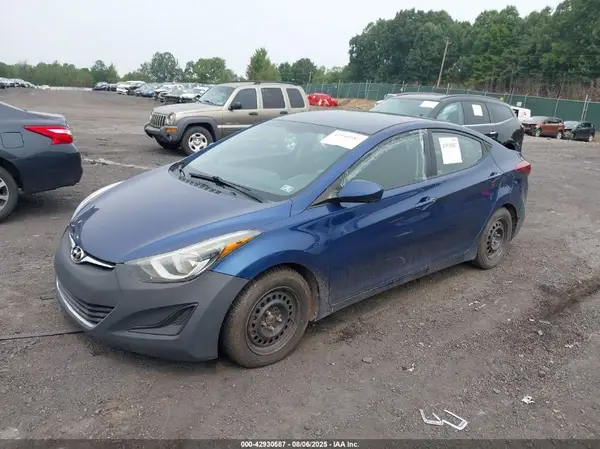 5NPDH4AE1GH699857 2016 HYUNDAI ELANTRA - Image 2