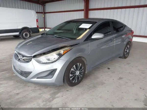 5NPDH4AE1GH700148 2016 HYUNDAI ELANTRA - Image 2