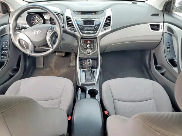 5NPDH4AE1GH701851 2016 HYUNDAI ELANTRA - Image 8