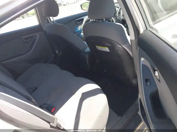 5NPDH4AE1GH702157 2016 HYUNDAI ELANTRA - Image 8