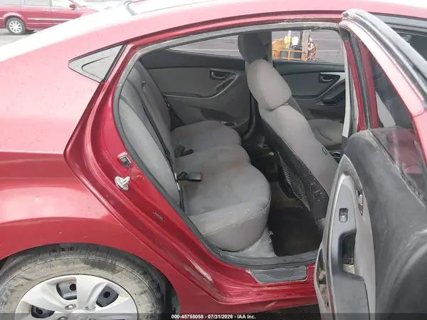 5NPDH4AE1GH702479 2016 HYUNDAI ELANTRA - Image 8