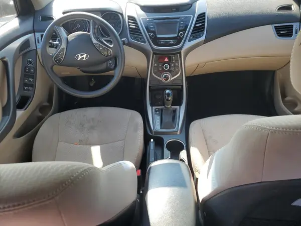 5NPDH4AE1GH702580 2016 HYUNDAI ELANTRA - Image 8