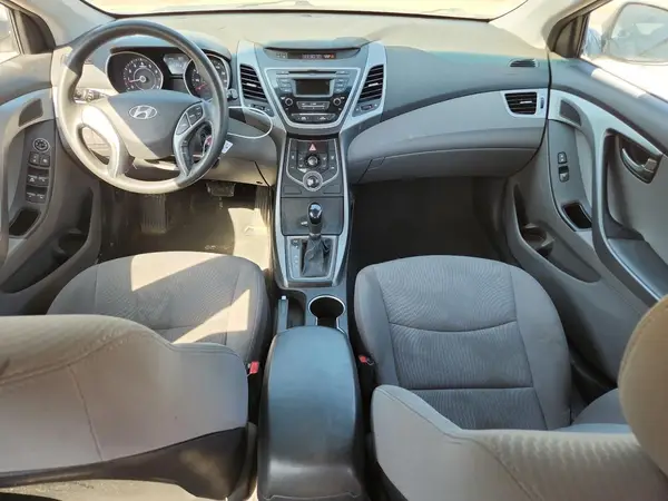 5NPDH4AE1GH703681 2016 HYUNDAI ELANTRA - Image 8