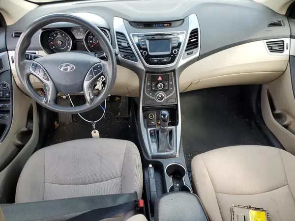 5NPDH4AE1GH704166 2016 HYUNDAI ELANTRA - Image 8