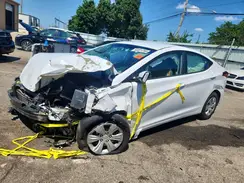 5NPDH4AE1GH704409 2016 HYUNDAI ELANTRA