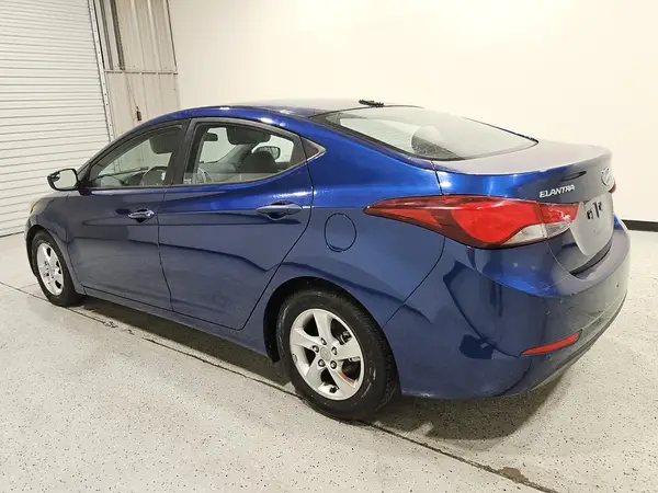 5NPDH4AE1GH705480 2016 HYUNDAI ELANTRA - Image 2