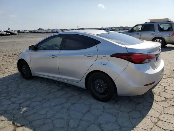 5NPDH4AE1GH707052 2016 HYUNDAI ELANTRA - Image 2