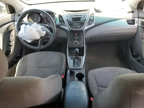 5NPDH4AE1GH707133 2016 HYUNDAI ELANTRA - Image 8
