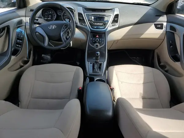 5NPDH4AE1GH707987 2016 HYUNDAI ELANTRA - Image 8
