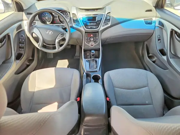 5NPDH4AE1GH710078 2016 HYUNDAI ELANTRA - Image 8