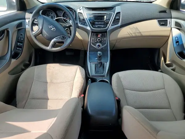 5NPDH4AE1GH710887 2016 HYUNDAI ELANTRA - Image 8