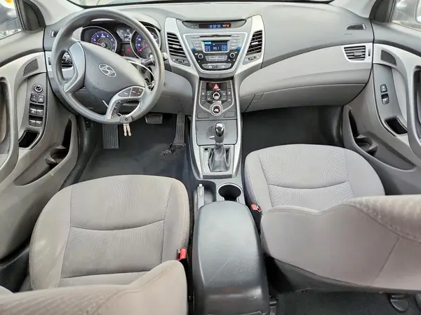 5NPDH4AE1GH711327 2016 HYUNDAI ELANTRA - Image 8