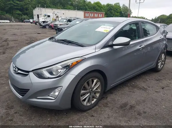 5NPDH4AE1GH711389 2016 HYUNDAI ELANTRA - Image 2