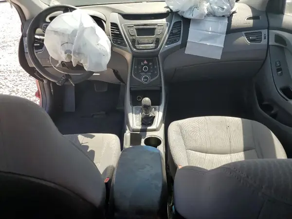 5NPDH4AE1GH711960 2016 HYUNDAI ELANTRA - Image 8