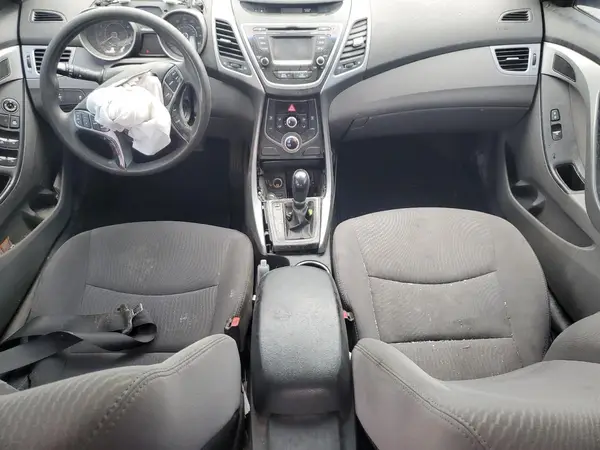 5NPDH4AE1GH711991 2016 HYUNDAI ELANTRA - Image 8