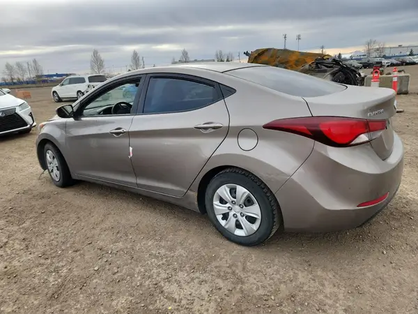 5NPDH4AE1GH712641 2016 HYUNDAI ELANTRA - Image 2