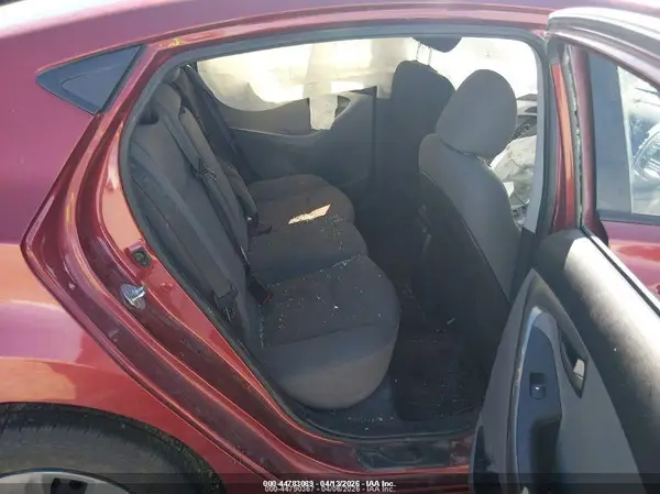 5NPDH4AE1GH714731 2016 HYUNDAI ELANTRA - Image 8