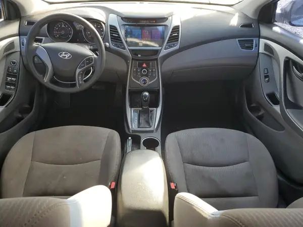 5NPDH4AE1GH715488 2016 HYUNDAI ELANTRA - Image 8