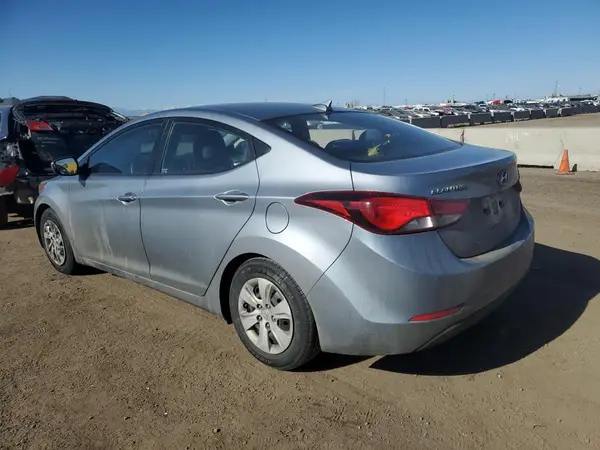 5NPDH4AE1GH715989 2016 HYUNDAI ELANTRA - Image 2