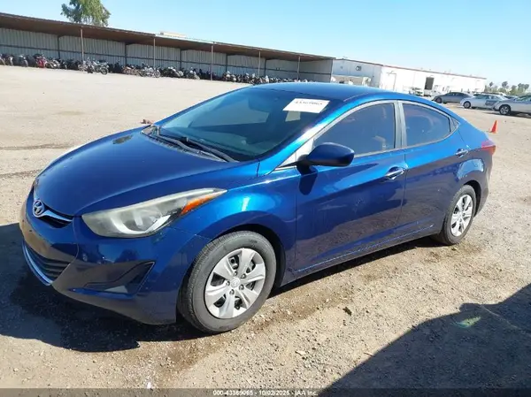 5NPDH4AE1GH717001 2016 HYUNDAI ELANTRA - Image 2