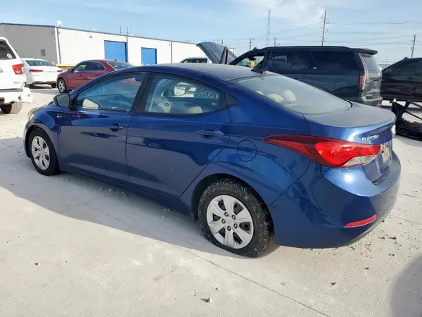 5NPDH4AE1GH717547 2016 HYUNDAI ELANTRA - Image 2