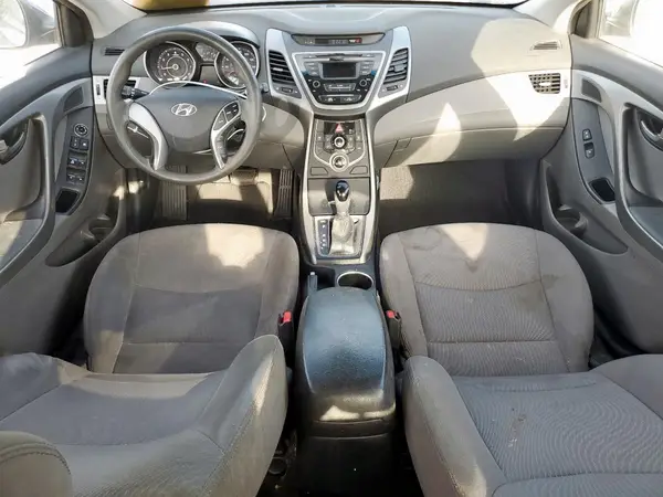 5NPDH4AE1GH717547 2016 HYUNDAI ELANTRA - Image 8