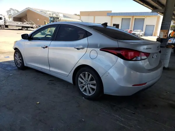5NPDH4AE1GH722487 2016 HYUNDAI ELANTRA - Image 2