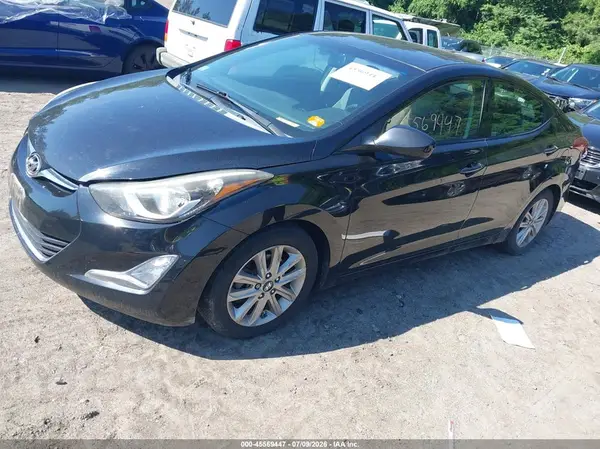 5NPDH4AE1GH722876 2016 HYUNDAI ELANTRA - Image 2