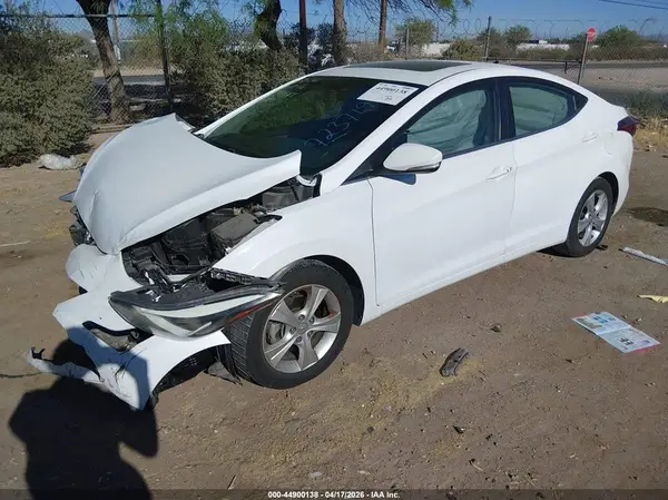 5NPDH4AE1GH723719 2016 HYUNDAI ELANTRA - Image 2