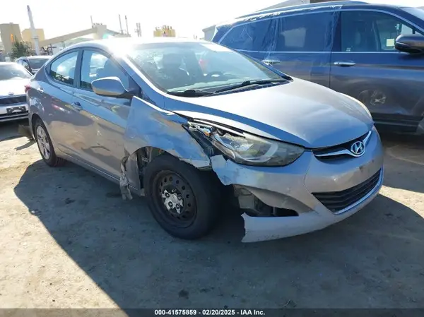 5NPDH4AE1GH724739 2016 HYUNDAI ELANTRA - Image 1