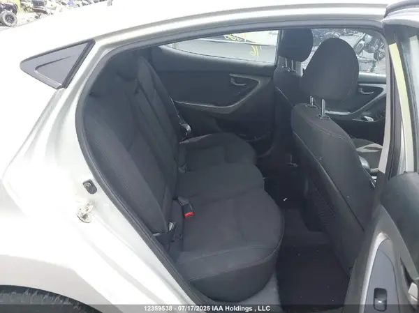 5NPDH4AE1GH725485 2016 HYUNDAI ELANTRA - Image 8
