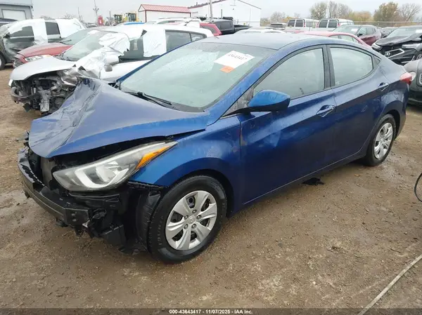 5NPDH4AE1GH725633 2016 HYUNDAI ELANTRA - Image 2