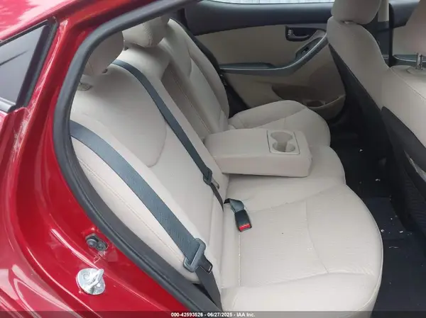 5NPDH4AE1GH726488 2016 HYUNDAI ELANTRA - Image 8