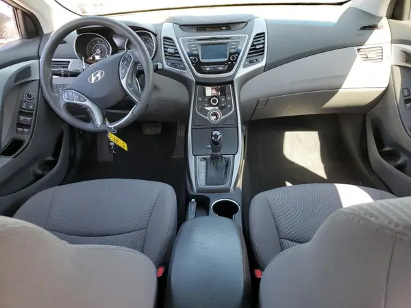 5NPDH4AE1GH726961 2016 HYUNDAI ELANTRA - Image 8